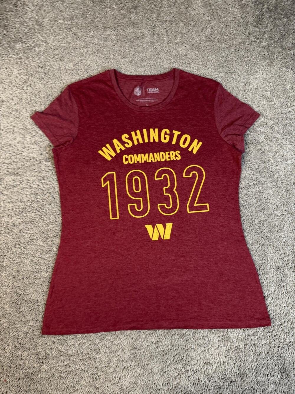 Washington Commanders Shirt Womens L Red Short Sleeve NFL Football Team Apparel